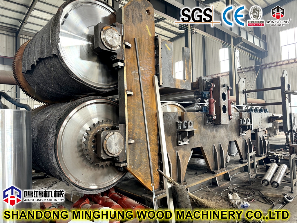 machine de pr&eacute;presse continue pour panneaux de particules