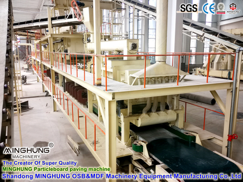 Fabricant de production en ligne en Chine : Machine de formage de tapis de copeaux de fibres de particules 