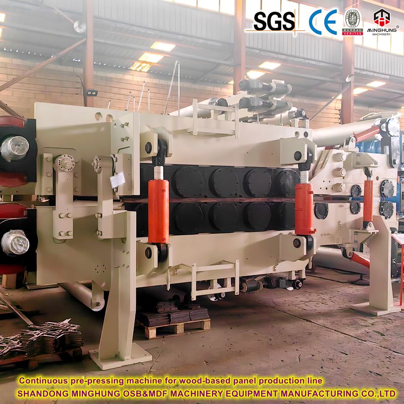 Machine de pré-pression continue pour la ligne de production du panneau basé sur le bois des panneaux