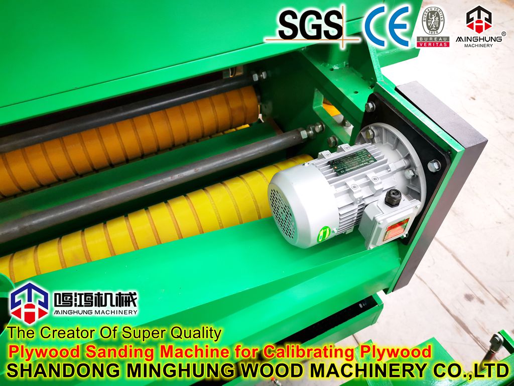 Ponceuse &agrave; contreplaqu&eacute; pour calibrer le contreplaqu&eacute;