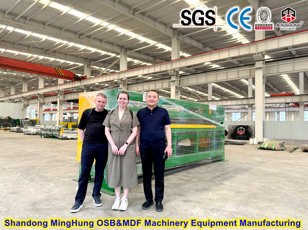Atelier de contreplaqu&eacute; Minghung MINGHUNG
