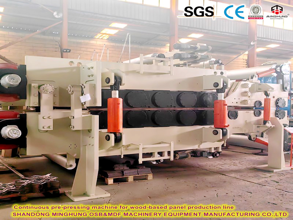 Machine de pr&eacute;-pression continue pour la ligne de production du panneau bas&eacute; sur le bois des panneaux