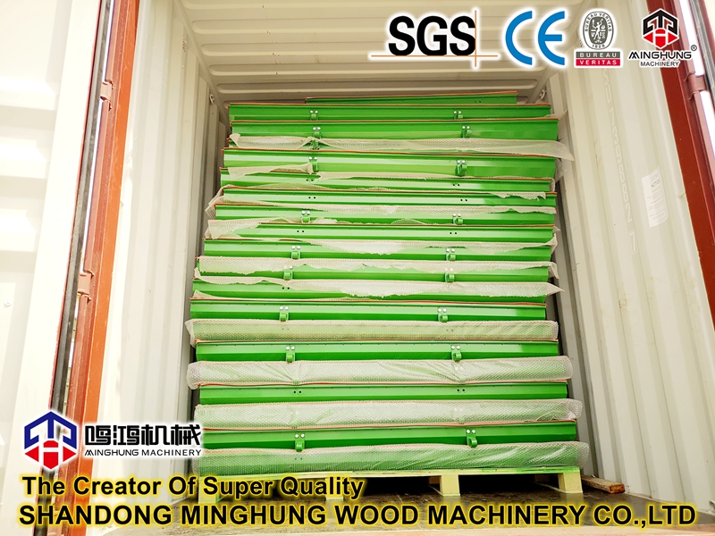 chargement de la machine de séchoir à placage