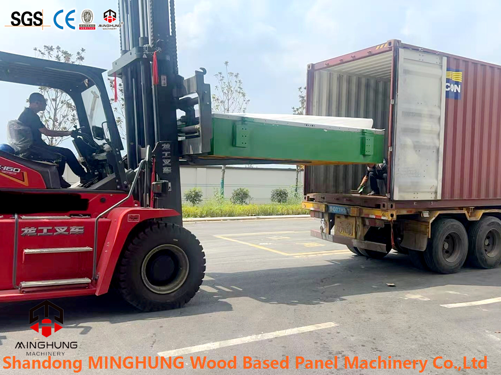chargement de la machine &agrave; contreplaqu&eacute; minghung (1) 